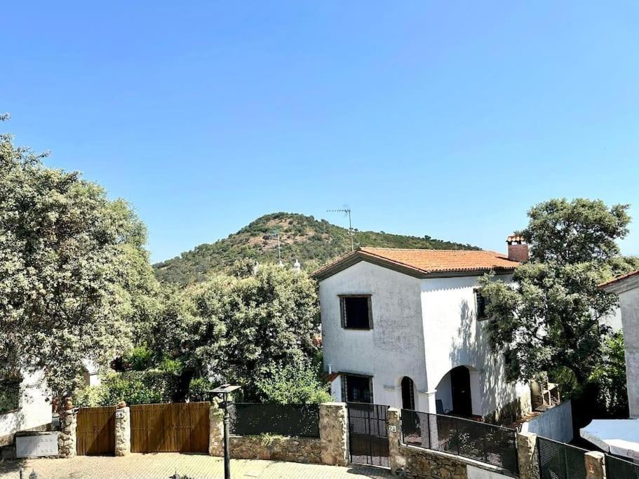 Hispalis Villa En Aracena La Umbria  Exteriör bild